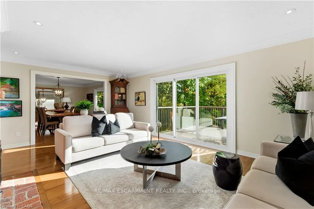 Photo 16 of 9 Mays Crescent, Hamilton, Waterdown — HOMEH