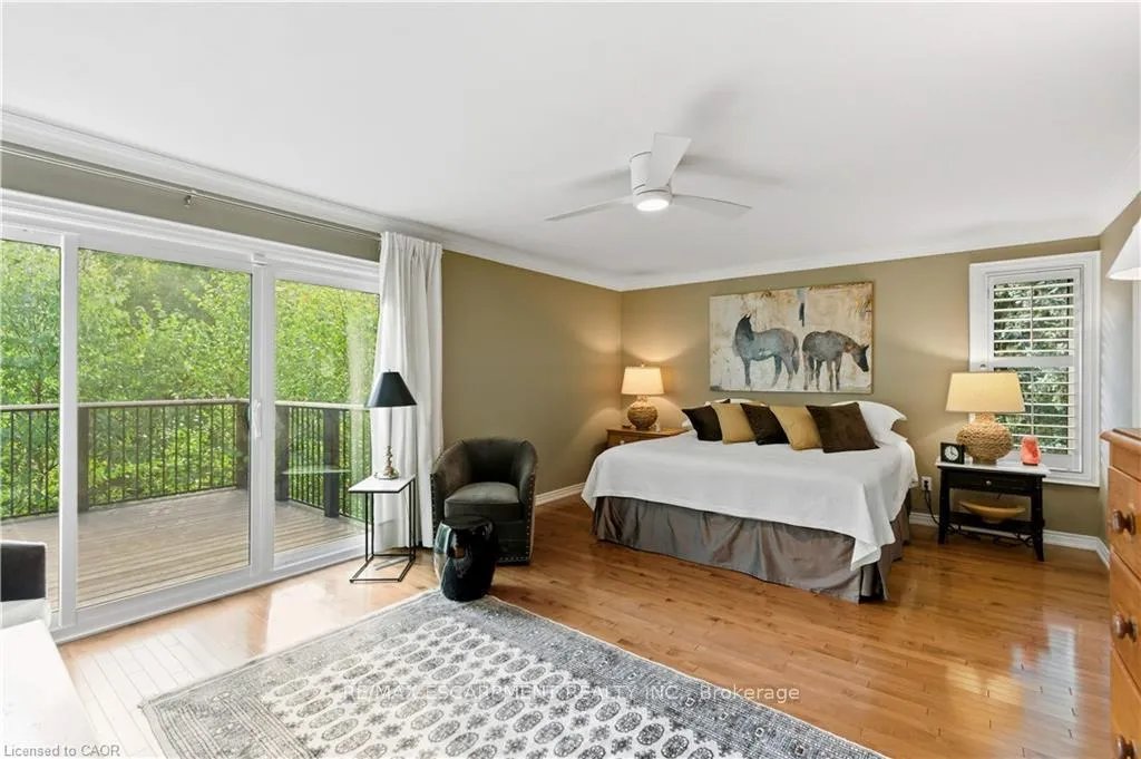 Photo 18 of 9 Mays Crescent, Hamilton, Waterdown — HOMEH