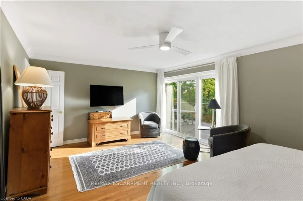 Photo 20 of 9 Mays Crescent, Hamilton, Waterdown — HOMEH