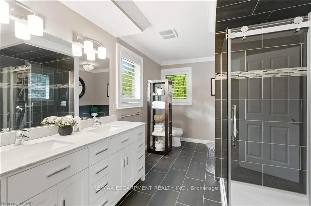 Photo 21 of 9 Mays Crescent, Hamilton, Waterdown — HOMEH