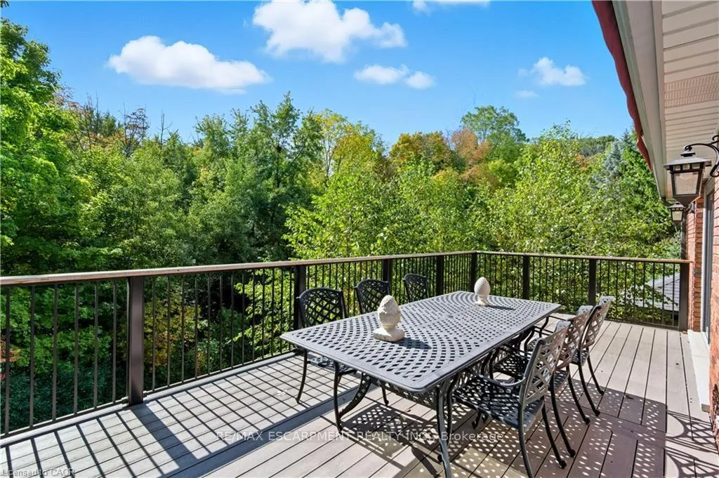 Photo 35 of 9 Mays Crescent, Hamilton, Waterdown — HOMEH