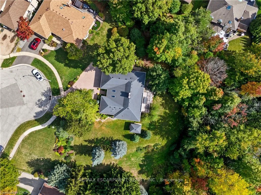 Photo 49 of 9 Mays Crescent, Hamilton, Waterdown — HOMEH