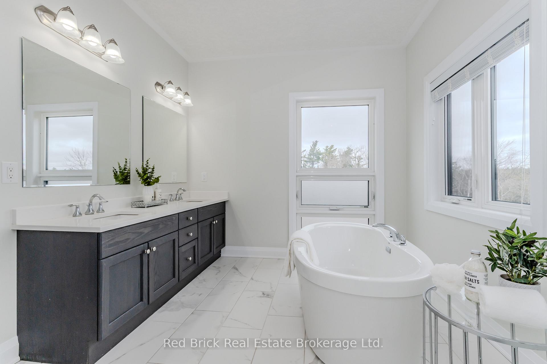 Photo 20 of 321 Woodbine Avenue, Kitchener — HOMEH