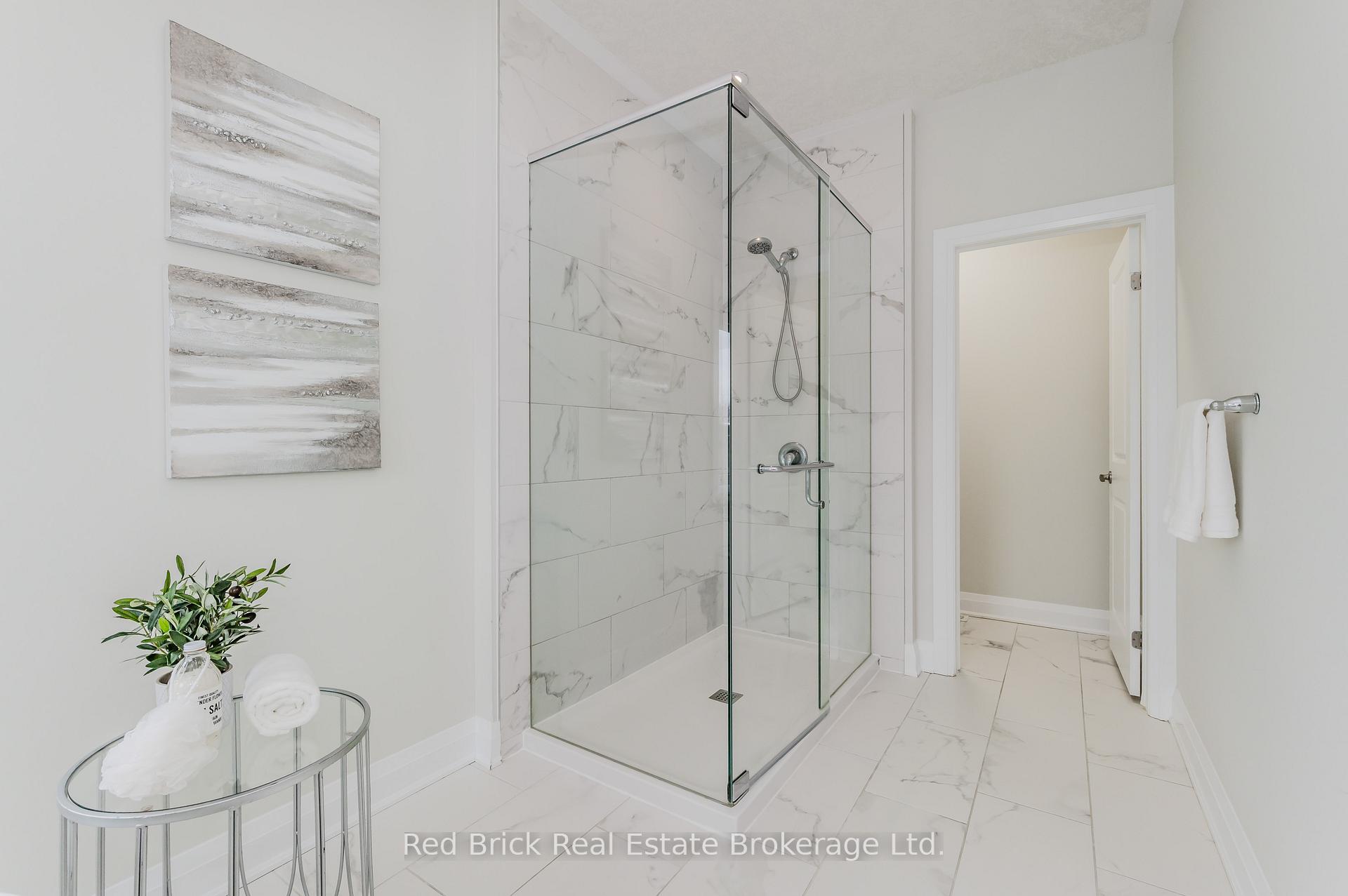 Photo 22 of 321 Woodbine Avenue, Kitchener — HOMEH