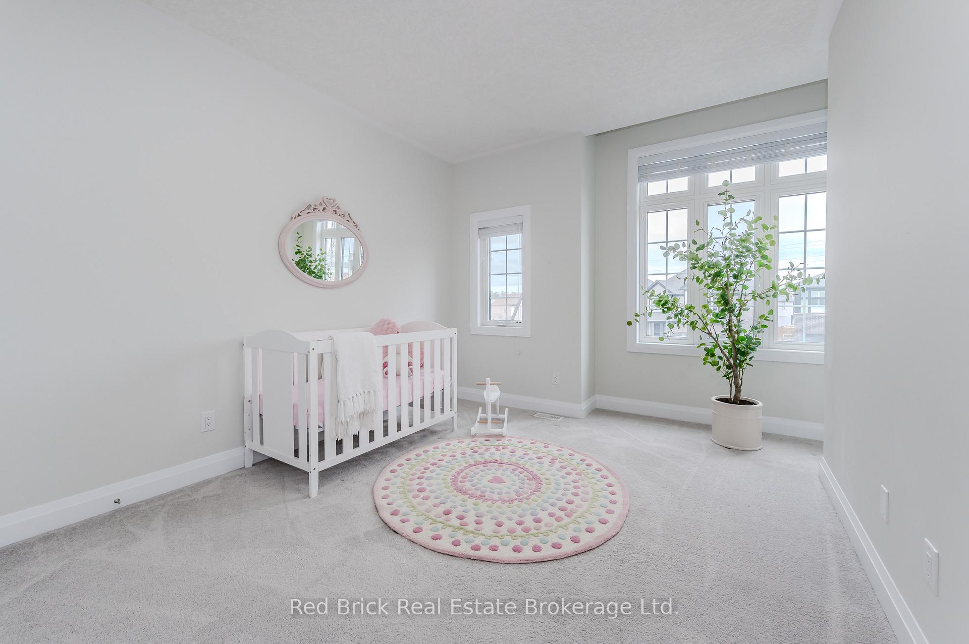 Photo 29 of 321 Woodbine Avenue, Kitchener — HOMEH