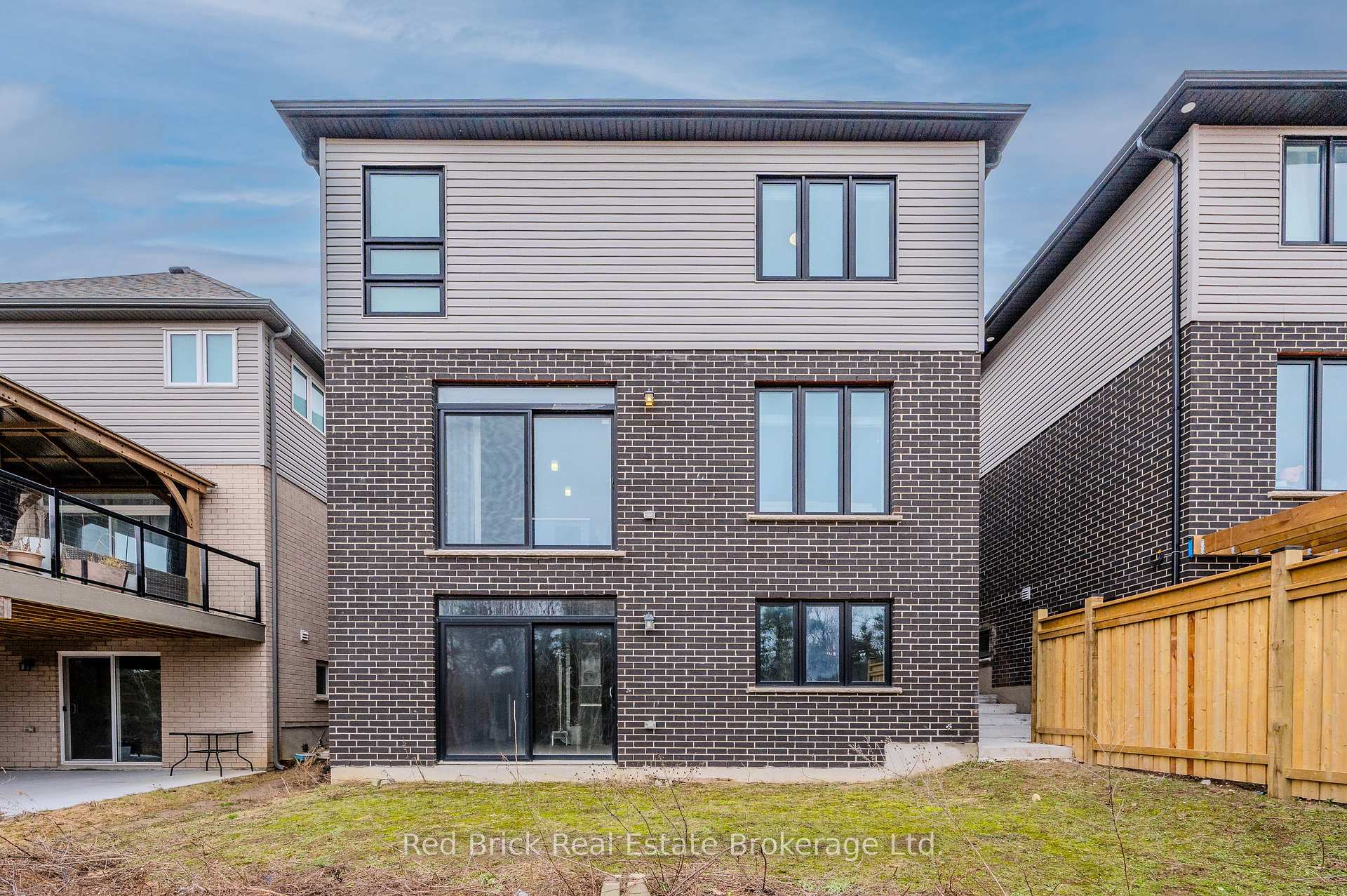 Photo 37 of 321 Woodbine Avenue, Kitchener — HOMEH