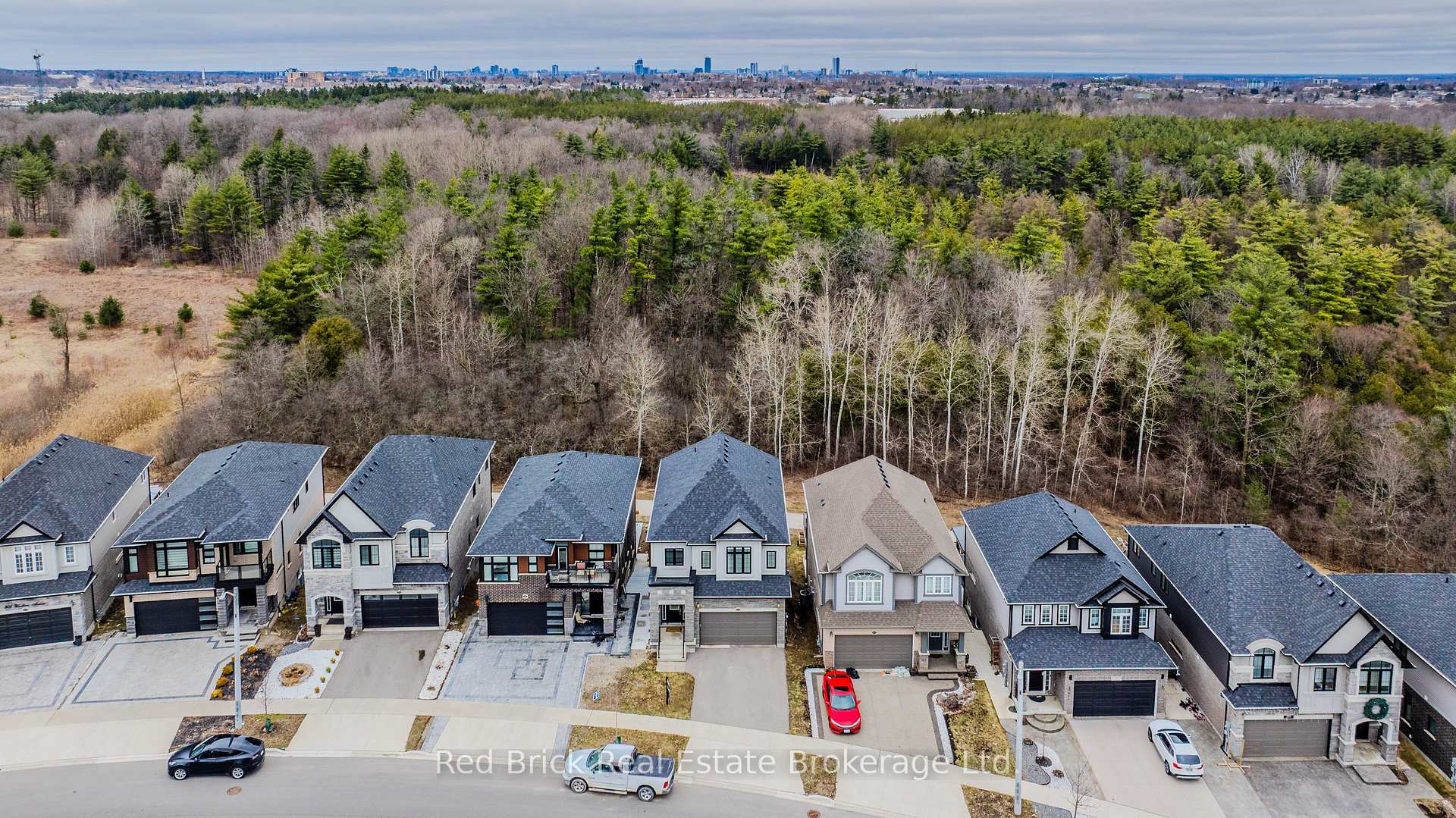 Photo 40 of 321 Woodbine Avenue, Kitchener — HOMEH