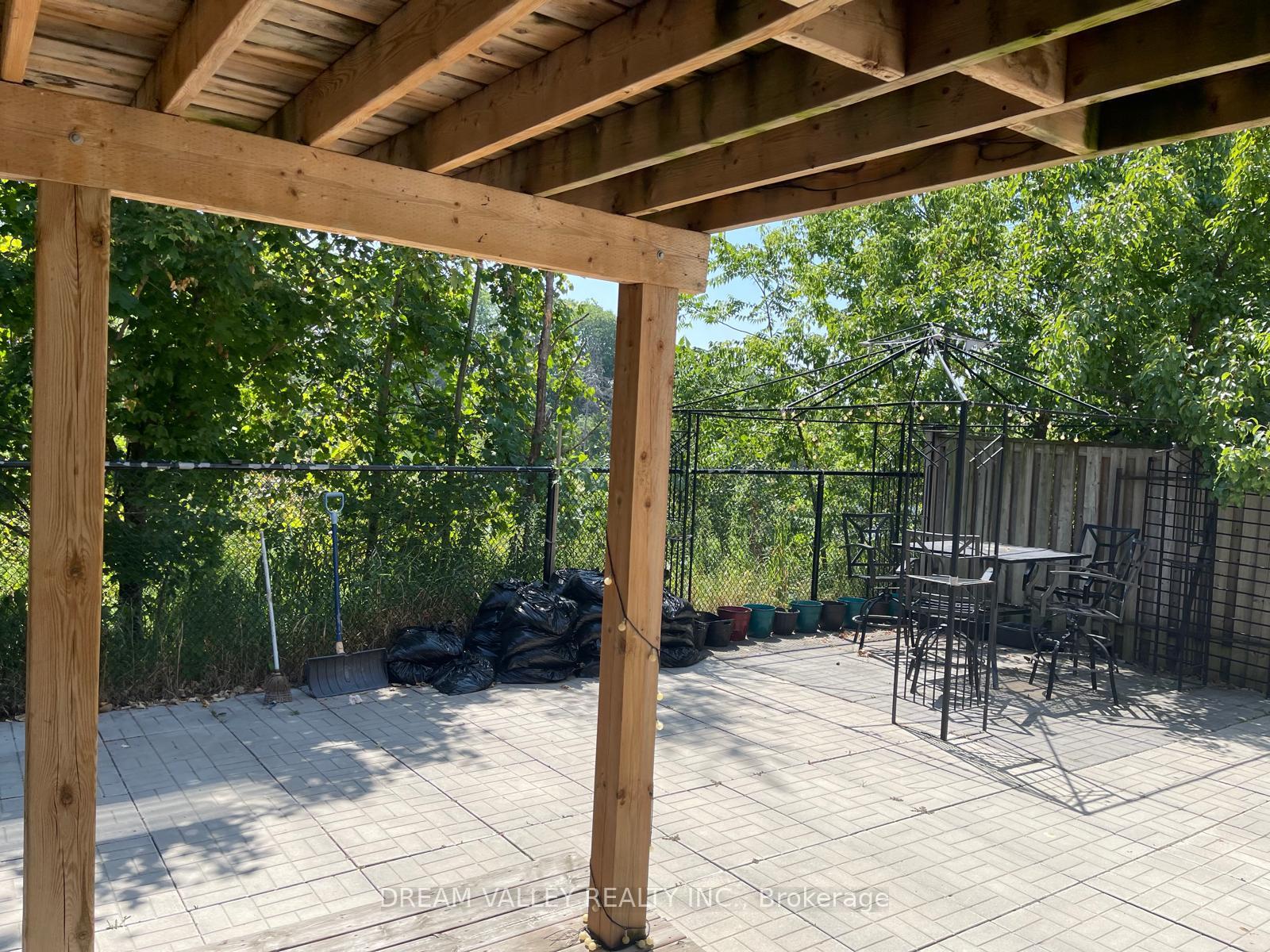 Photo 2 of Unit BSMT, 341 Elson Street, Markham, Cedarwood — HOMEH