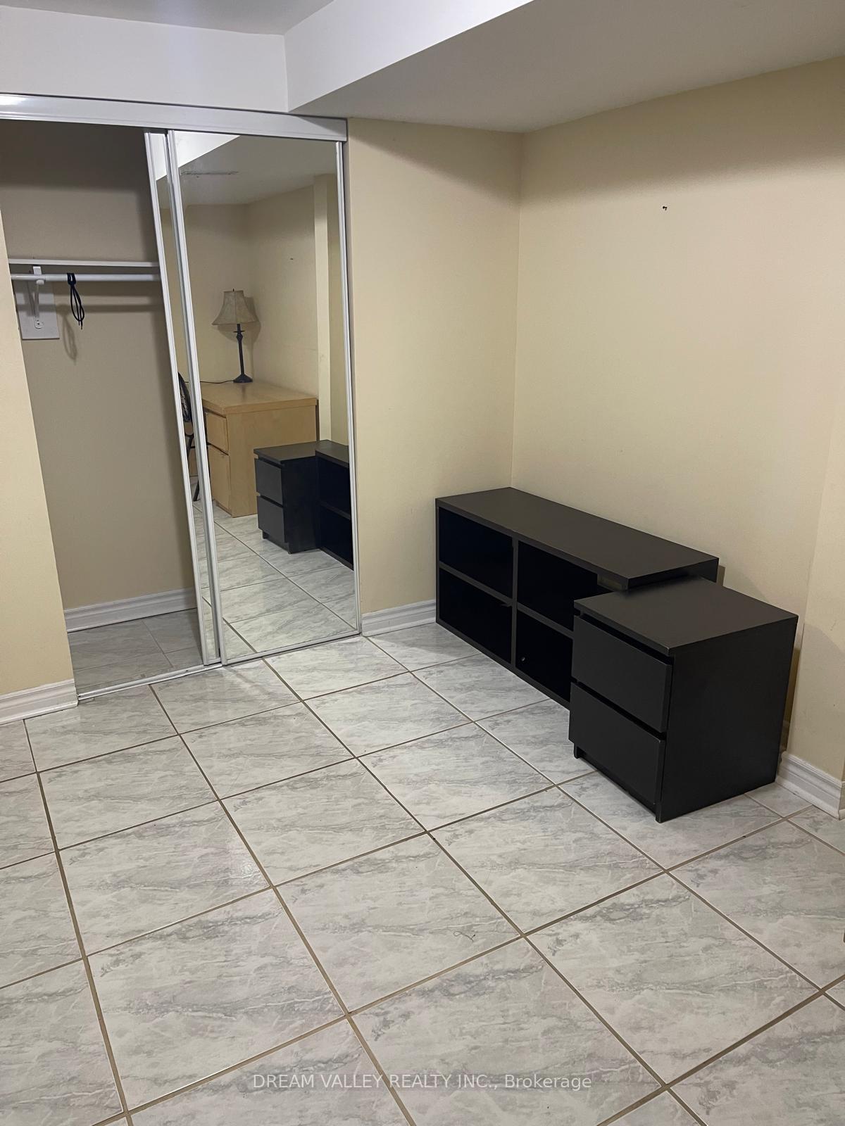 Photo 3 of Unit BSMT, 341 Elson Street, Markham, Cedarwood — HOMEH