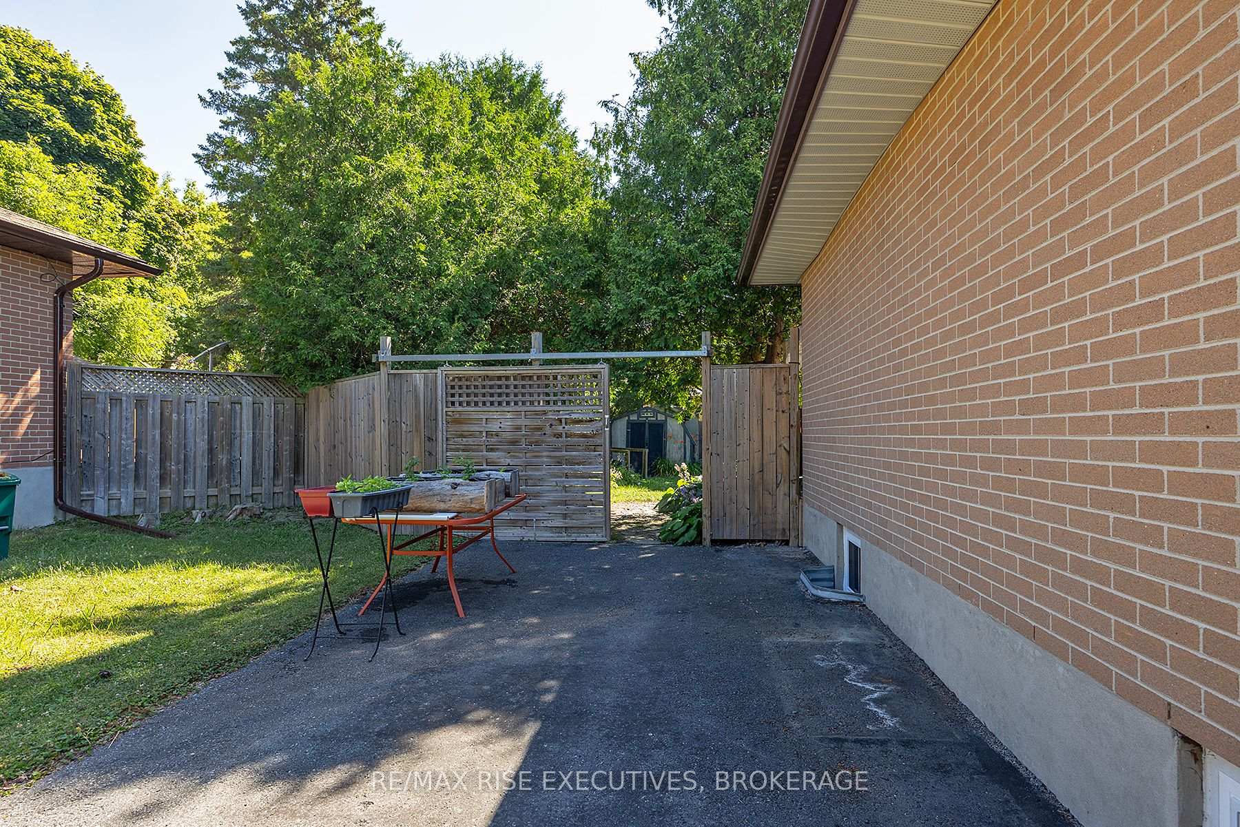 Photo 7 of 466 Abdo Road, Kingston, City Southwest — HOMEH