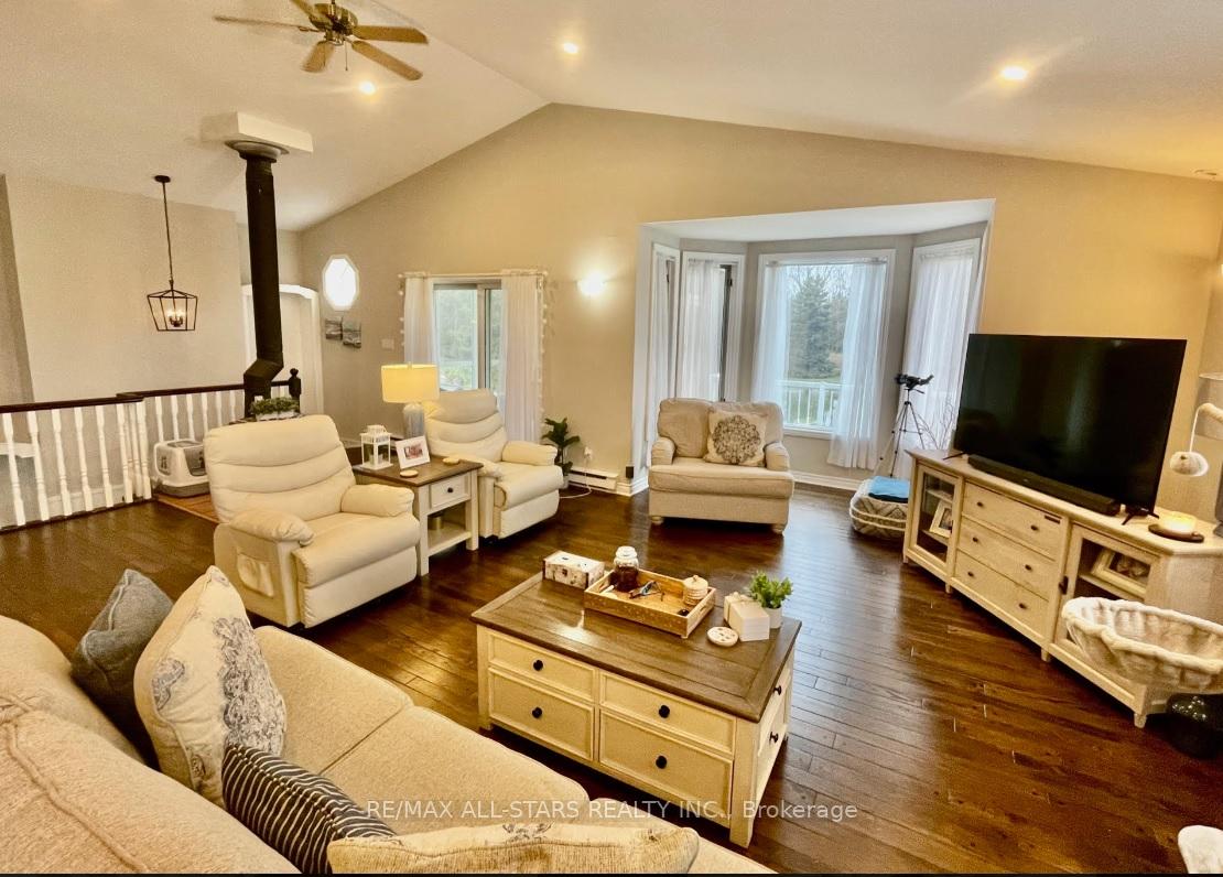 Photo 6 of 11204 Kennedy Road, Markham, Rural Markham — HOMEH