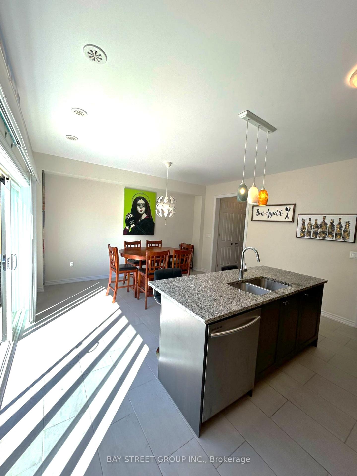 Photo 16 of 35 George Peach Avenue, Markham, Victoria Square — HOMEH