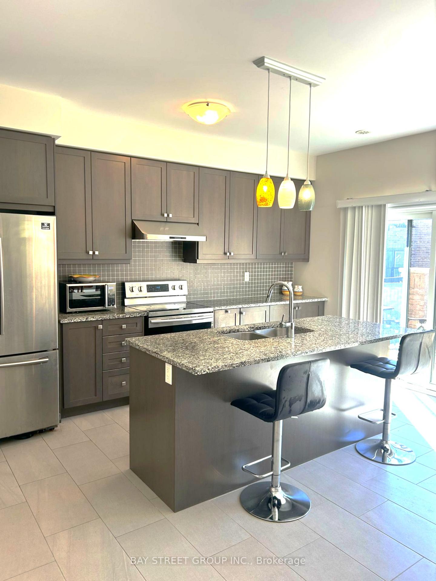 Photo 18 of 35 George Peach Avenue, Markham, Victoria Square — HOMEH