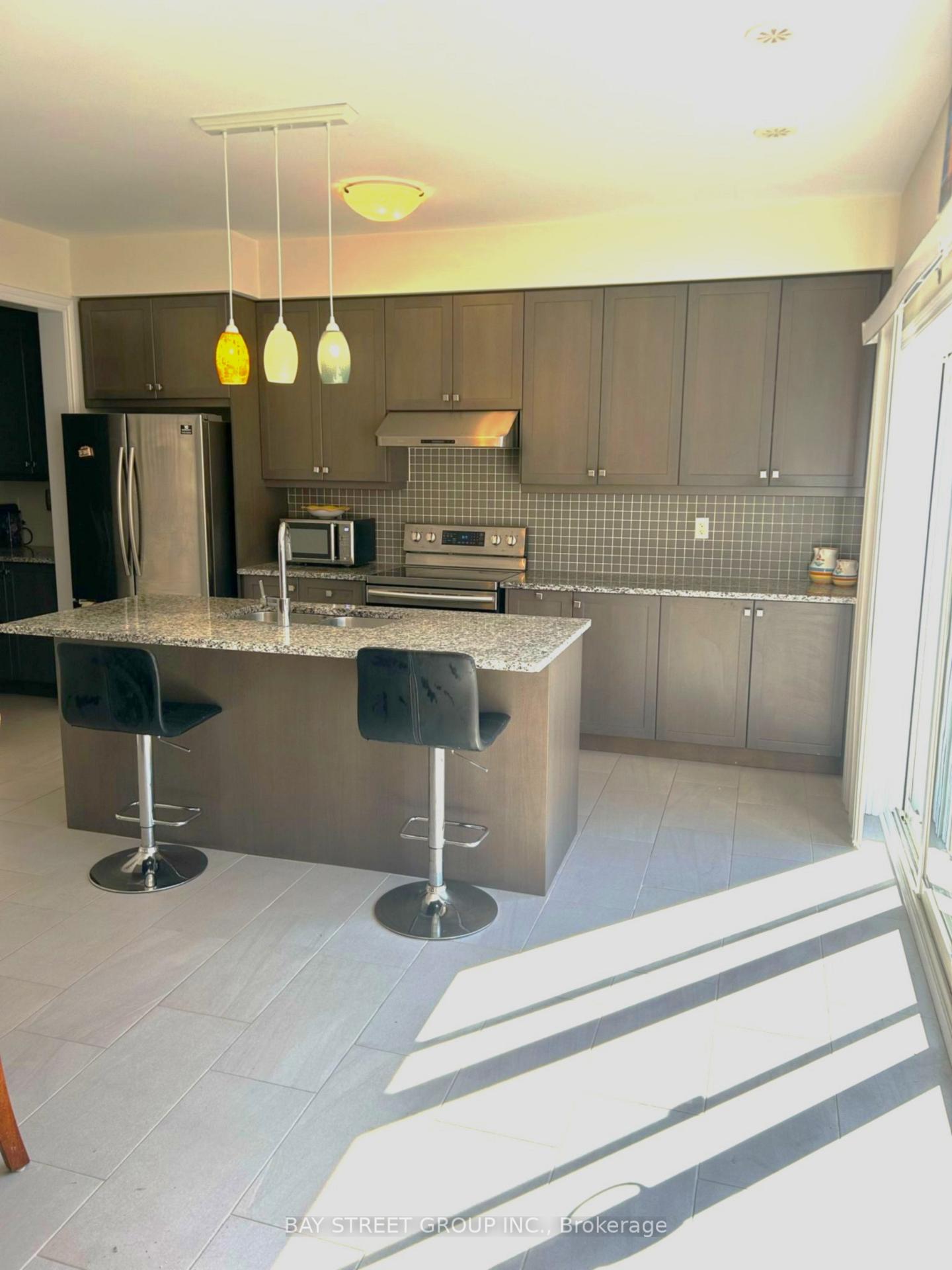 Photo 19 of 35 George Peach Avenue, Markham, Victoria Square — HOMEH