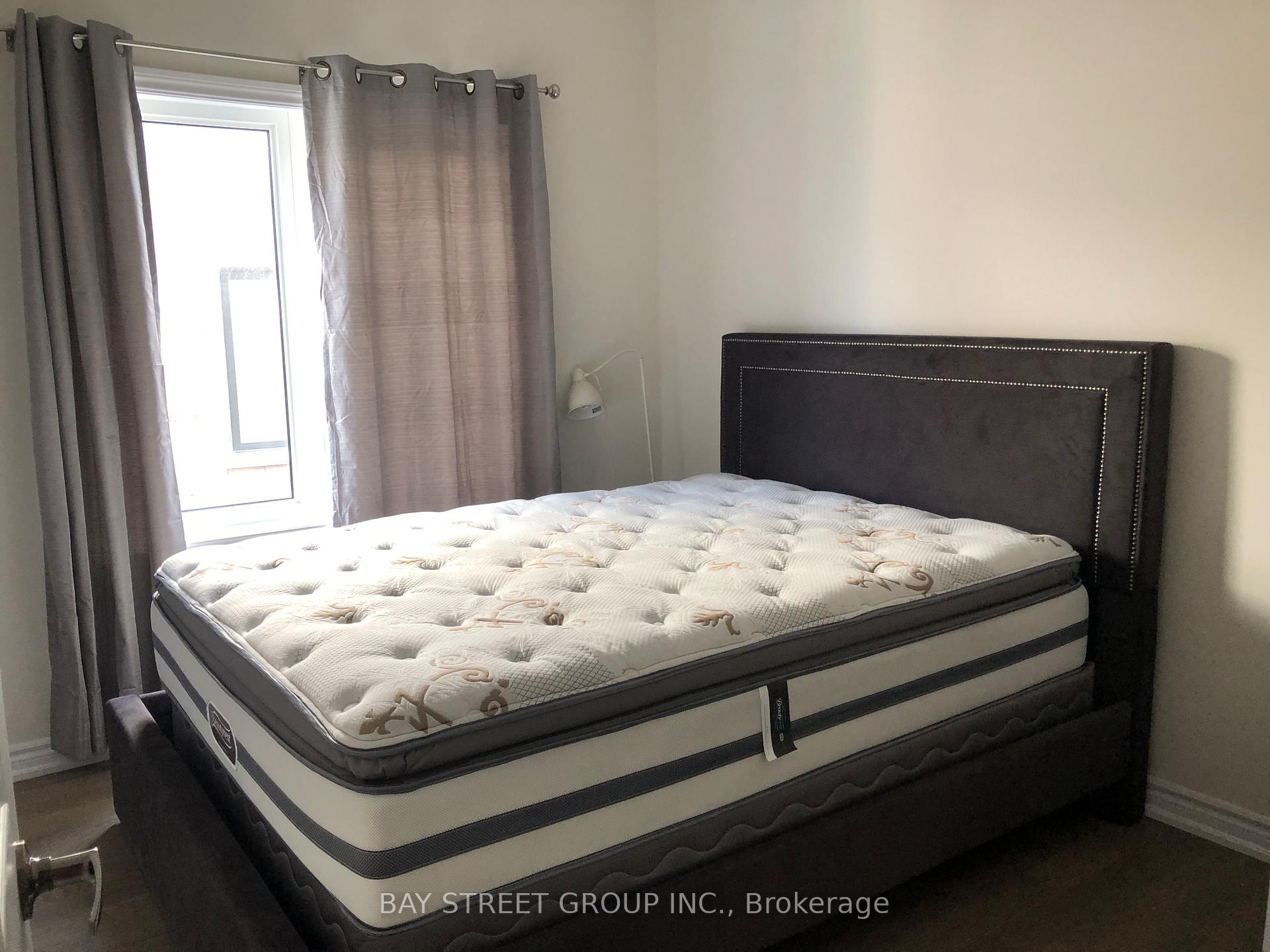 Photo 22 of 35 George Peach Avenue, Markham, Victoria Square — HOMEH