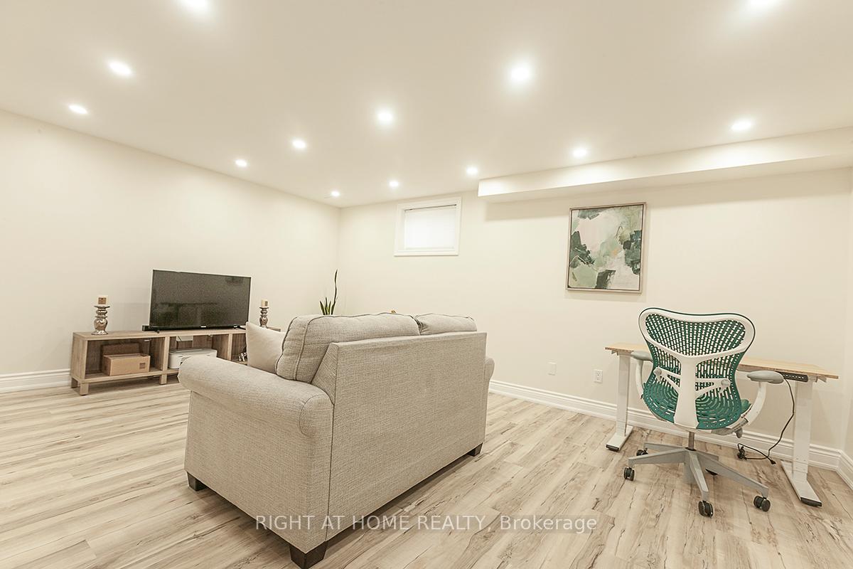 Photo 33 of Unit 59, 745 Farmstead Drive, Milton, Willmott — HOMEH