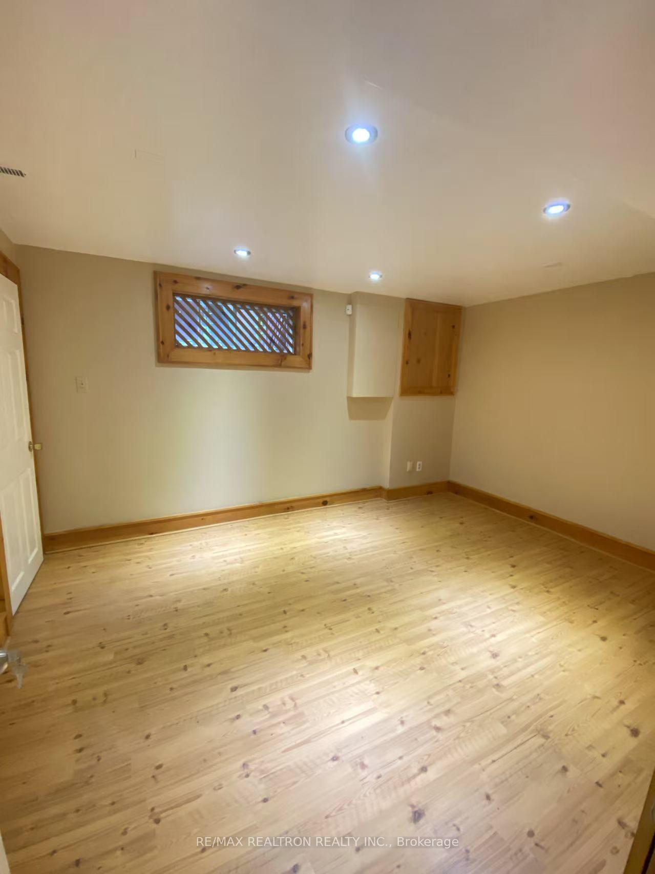 Photo 5 of Unit Bsmt, 41 Wootten Way S, Markham, Sherwood-Amberglen — HOMEH