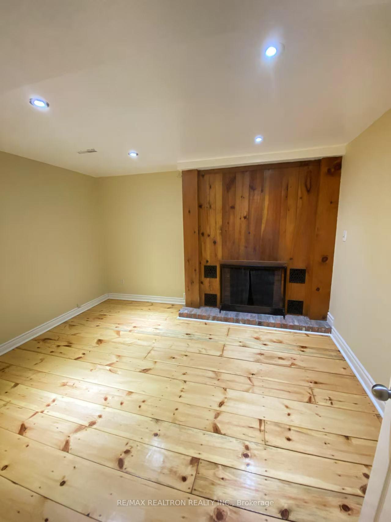 Photo 8 of Unit Bsmt, 41 Wootten Way S, Markham, Sherwood-Amberglen — HOMEH