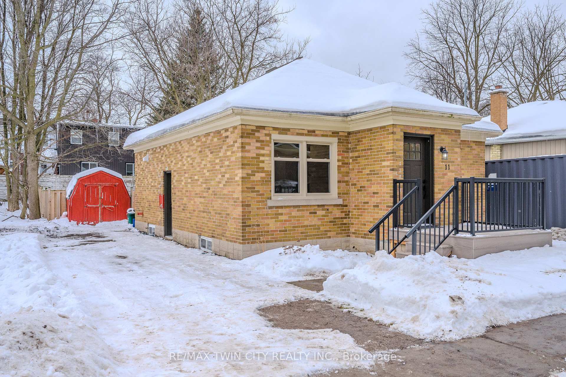 Photo 2 of 11 Esson Street, Kitchener — HOMEH