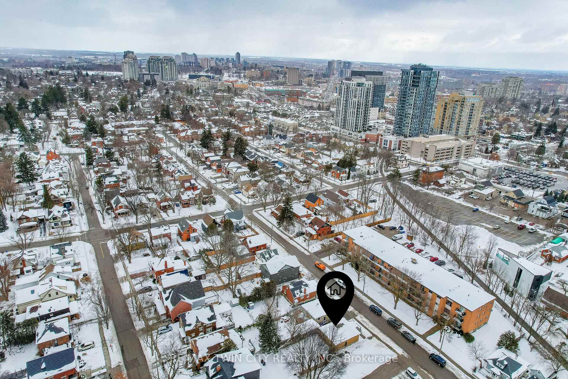 Photo 22 of 11 Esson Street, Kitchener — HOMEH