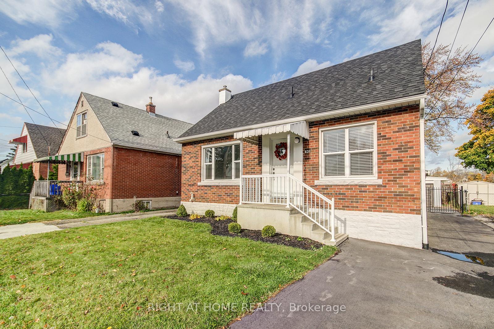 Photo 2 of Unit Upper, 631 Queensdale Avenue E, Hamilton, Eastmount — HOMEH