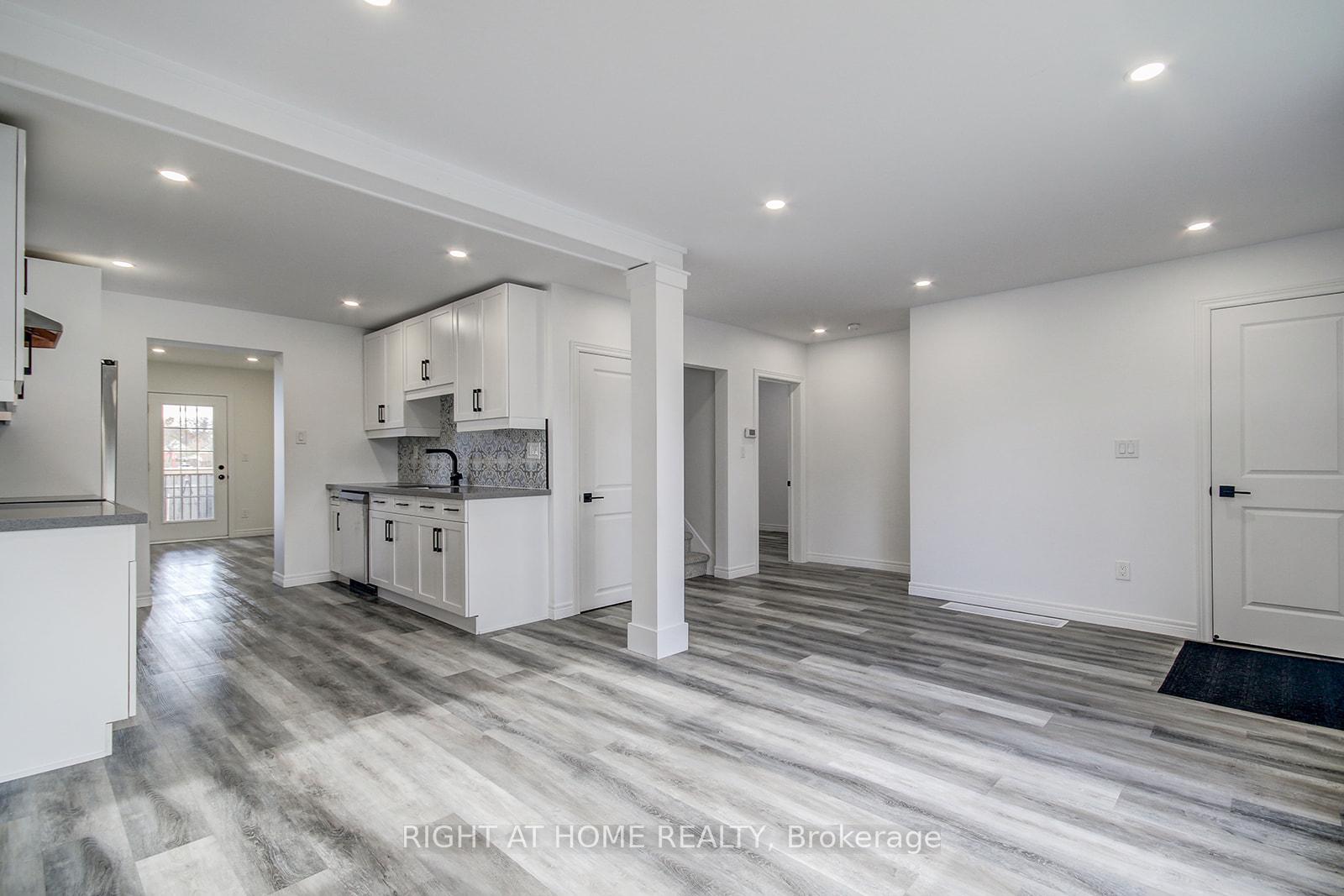 Photo 9 of Unit Upper, 631 Queensdale Avenue E, Hamilton, Eastmount — HOMEH