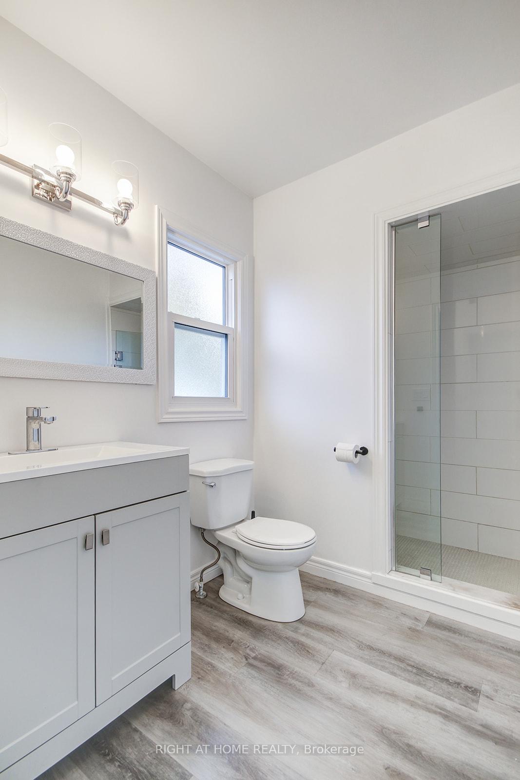 Photo 18 of Unit Upper, 631 Queensdale Avenue E, Hamilton, Eastmount — HOMEH