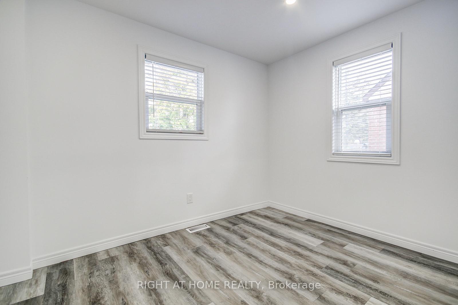 Photo 21 of Unit Upper, 631 Queensdale Avenue E, Hamilton, Eastmount — HOMEH