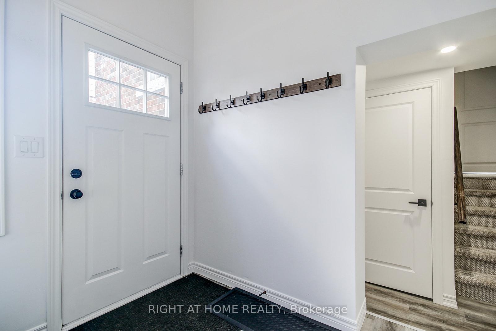 Photo 32 of Unit Upper, 631 Queensdale Avenue E, Hamilton, Eastmount — HOMEH