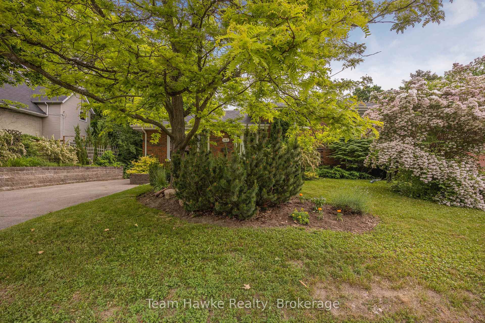 Photo 5 of 347 Fourth Street, Midland — HOMEH