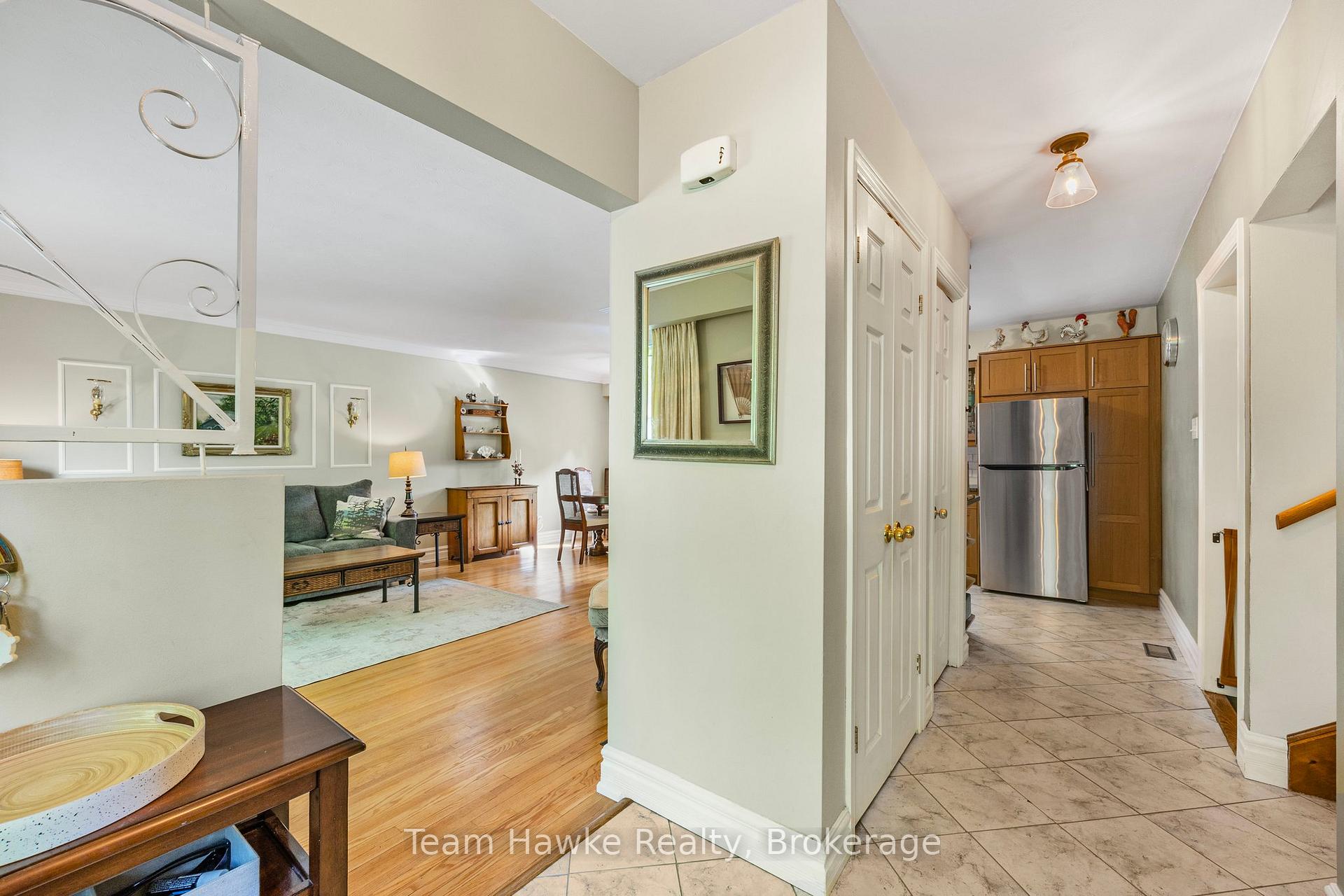 Photo 6 of 347 Fourth Street, Midland — HOMEH