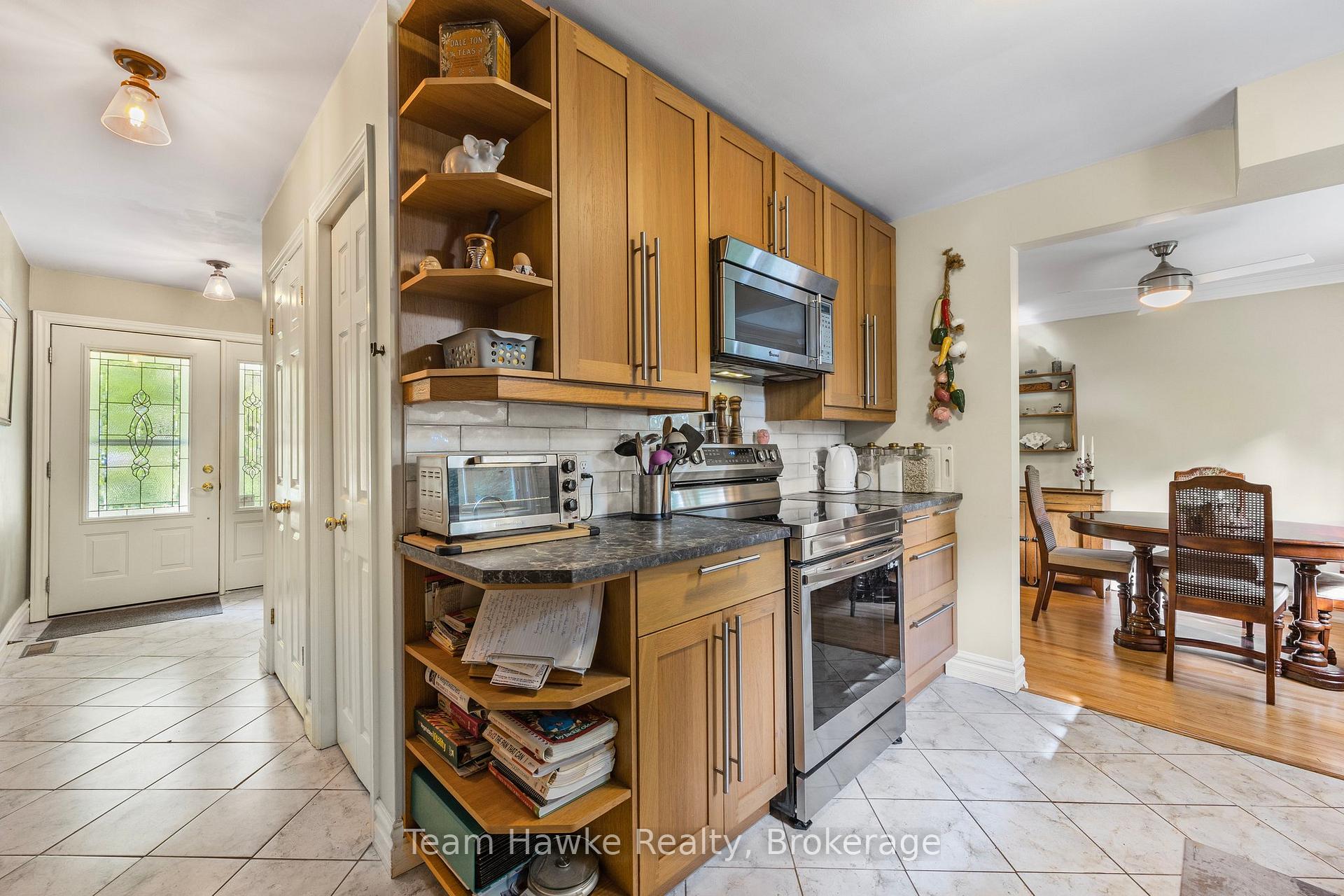 Photo 16 of 347 Fourth Street, Midland — HOMEH