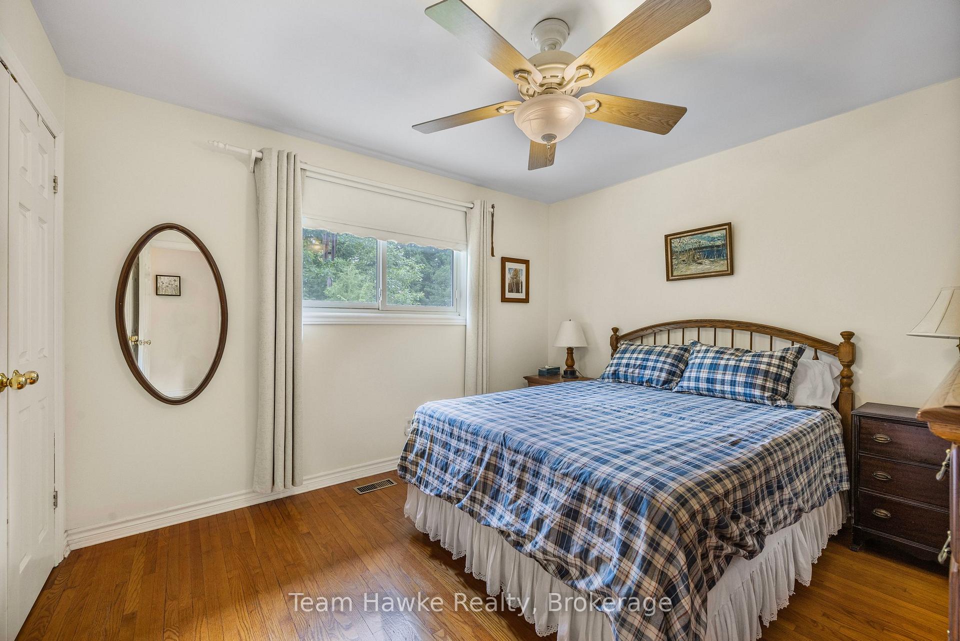 Photo 20 of 347 Fourth Street, Midland — HOMEH