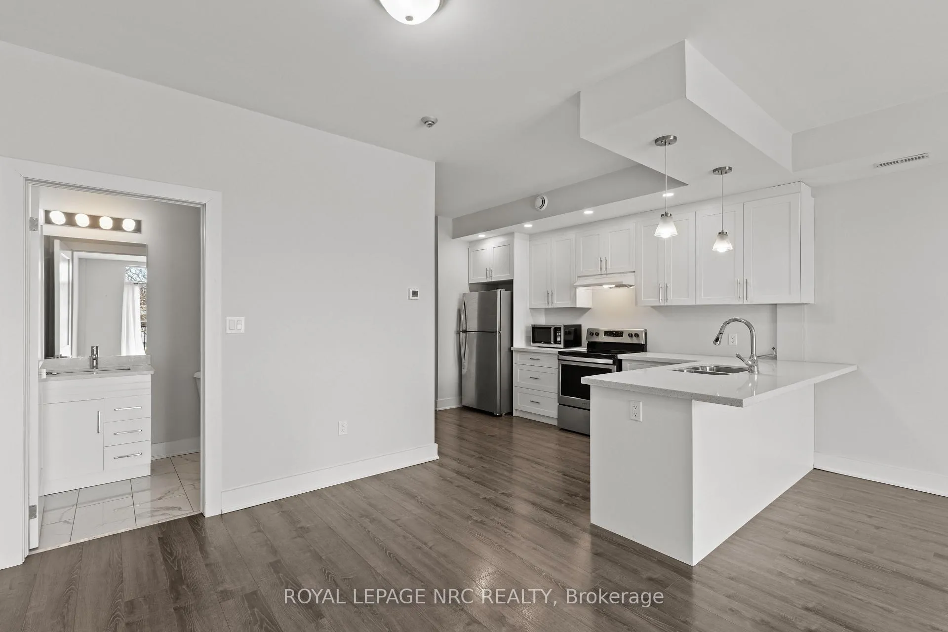 Photo 13 of Unit 106, 3710 Main Street, Niagara Falls, Chippawa — HOMEH