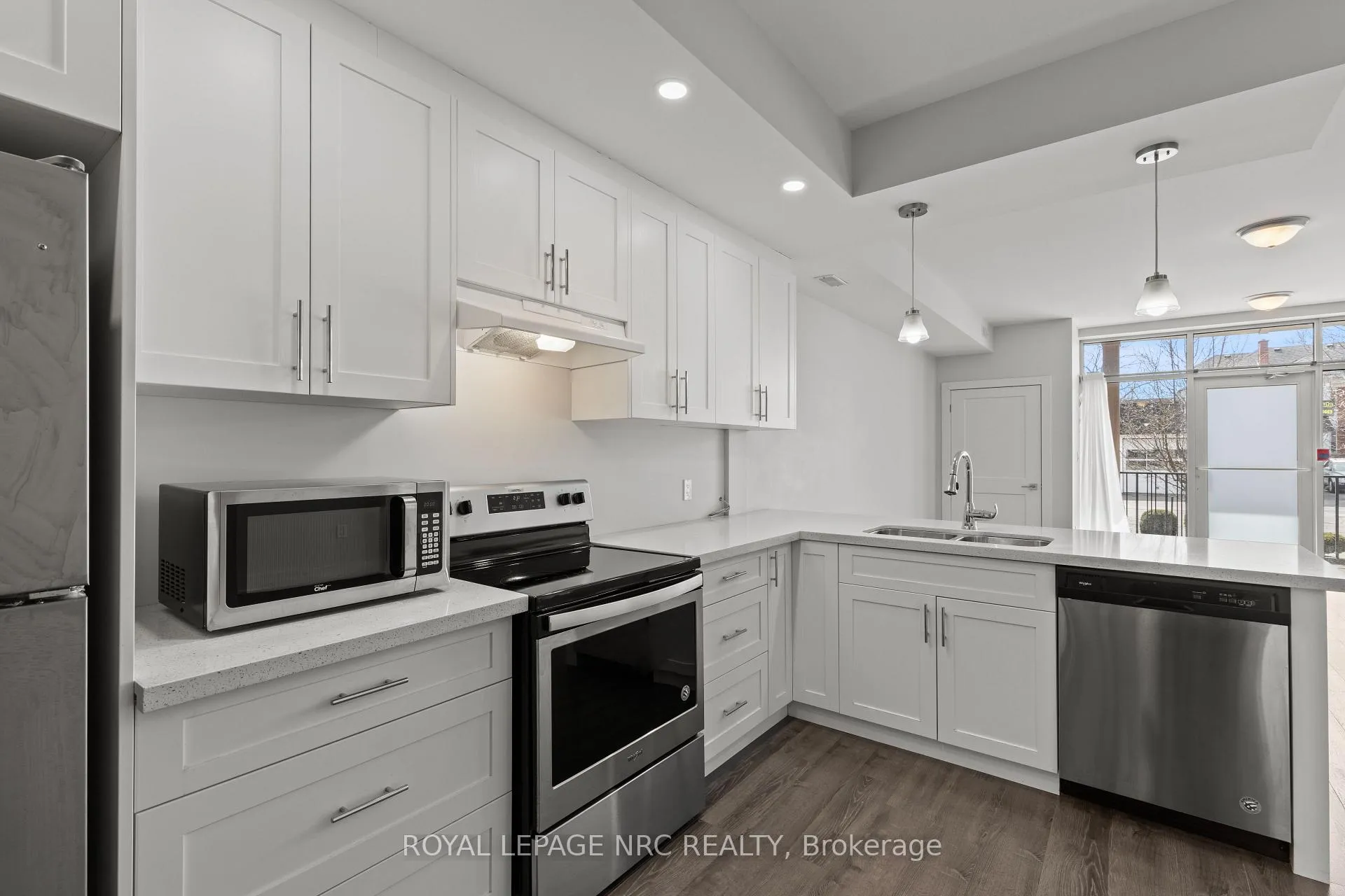 Photo 15 of Unit 106, 3710 Main Street, Niagara Falls, Chippawa — HOMEH