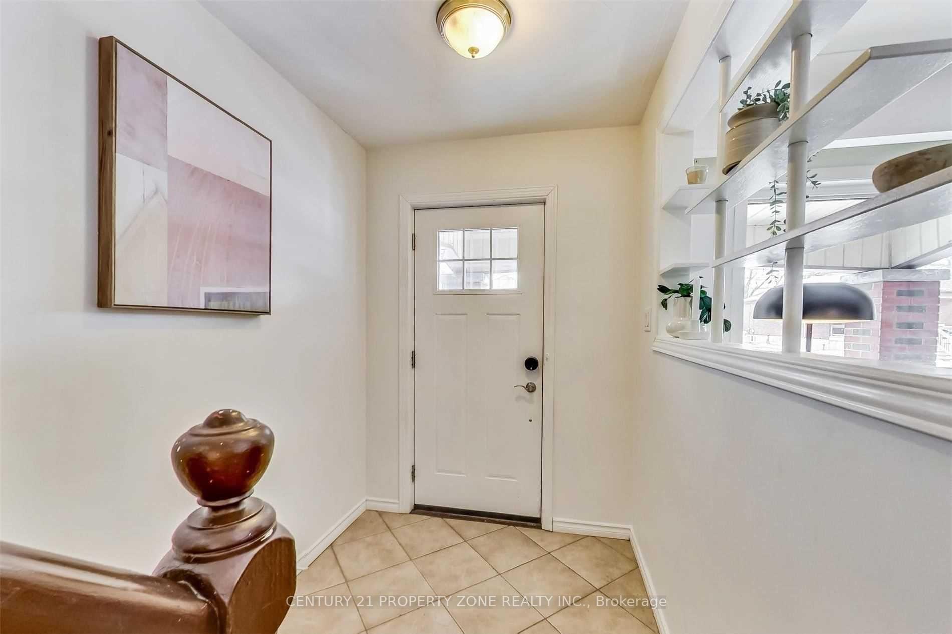 Photo 3 of 127 Lottridge Street, Hamilton, Stipley — HOMEH