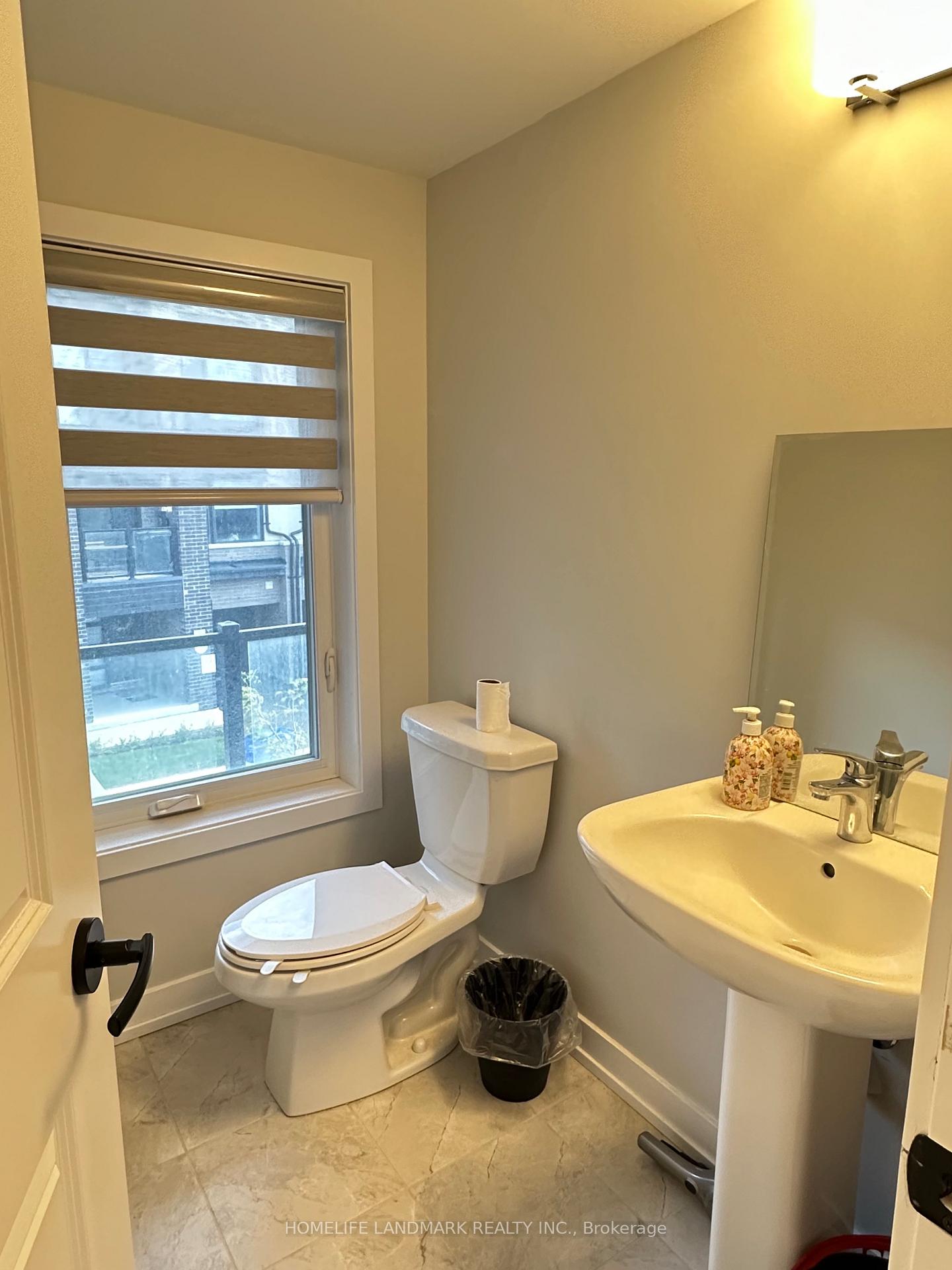 Photo 14 of 21 Gothenburg Lane, Markham, Angus Glen — HOMEH