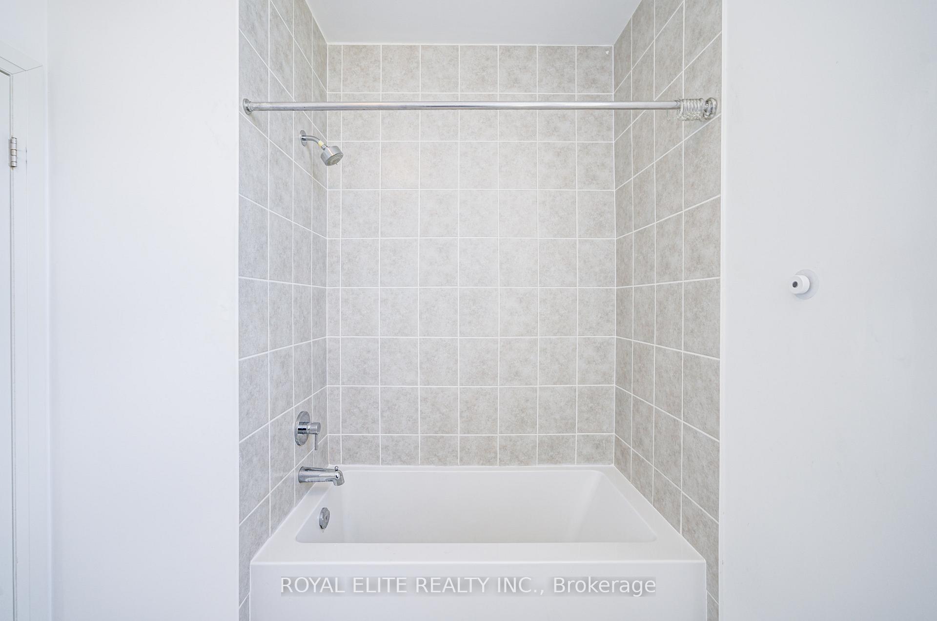 Photo 5 of 117 Markland Street, Markham, Cachet — HOMEH