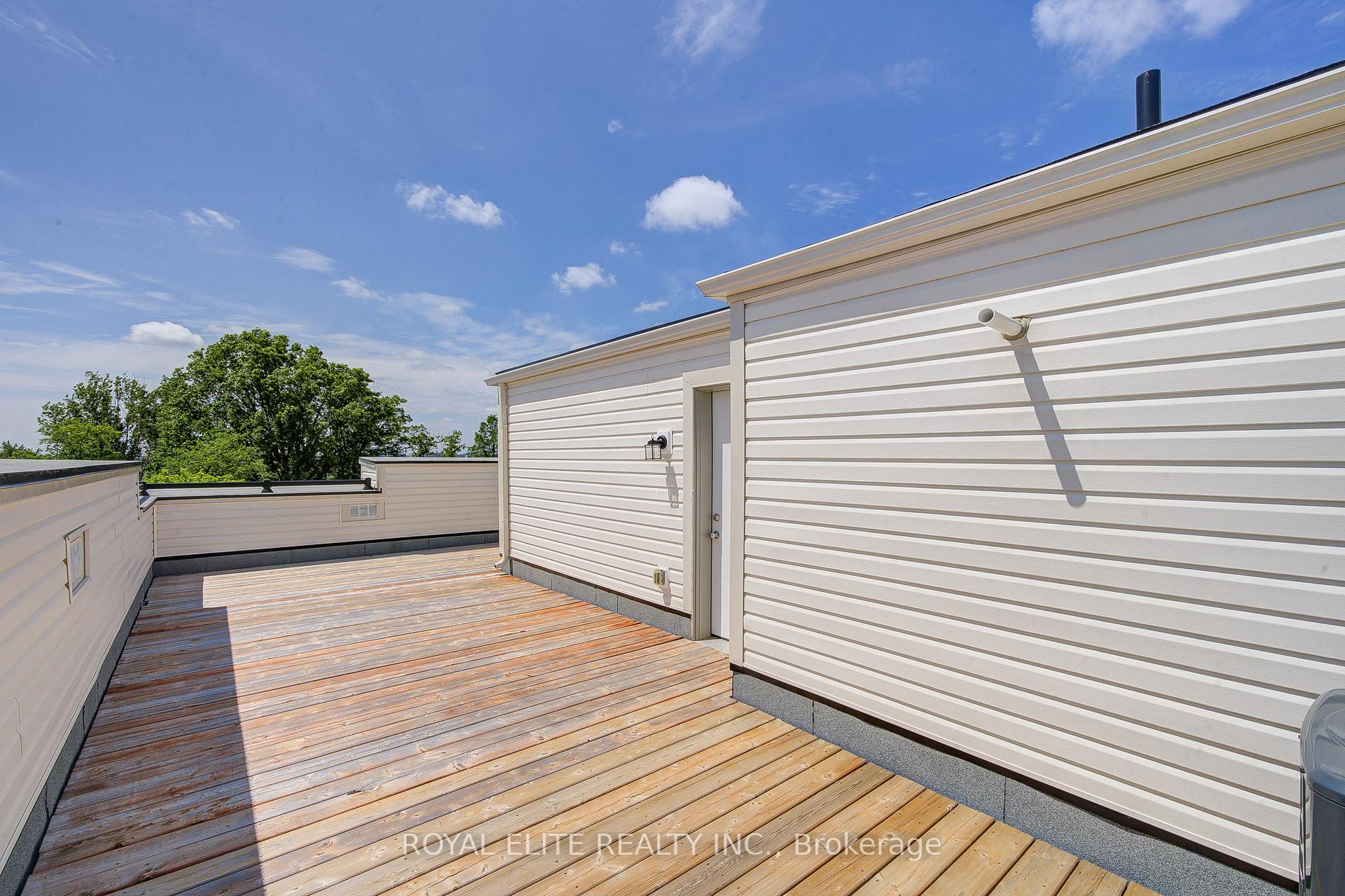 Photo 8 of 117 Markland Street, Markham, Cachet — HOMEH