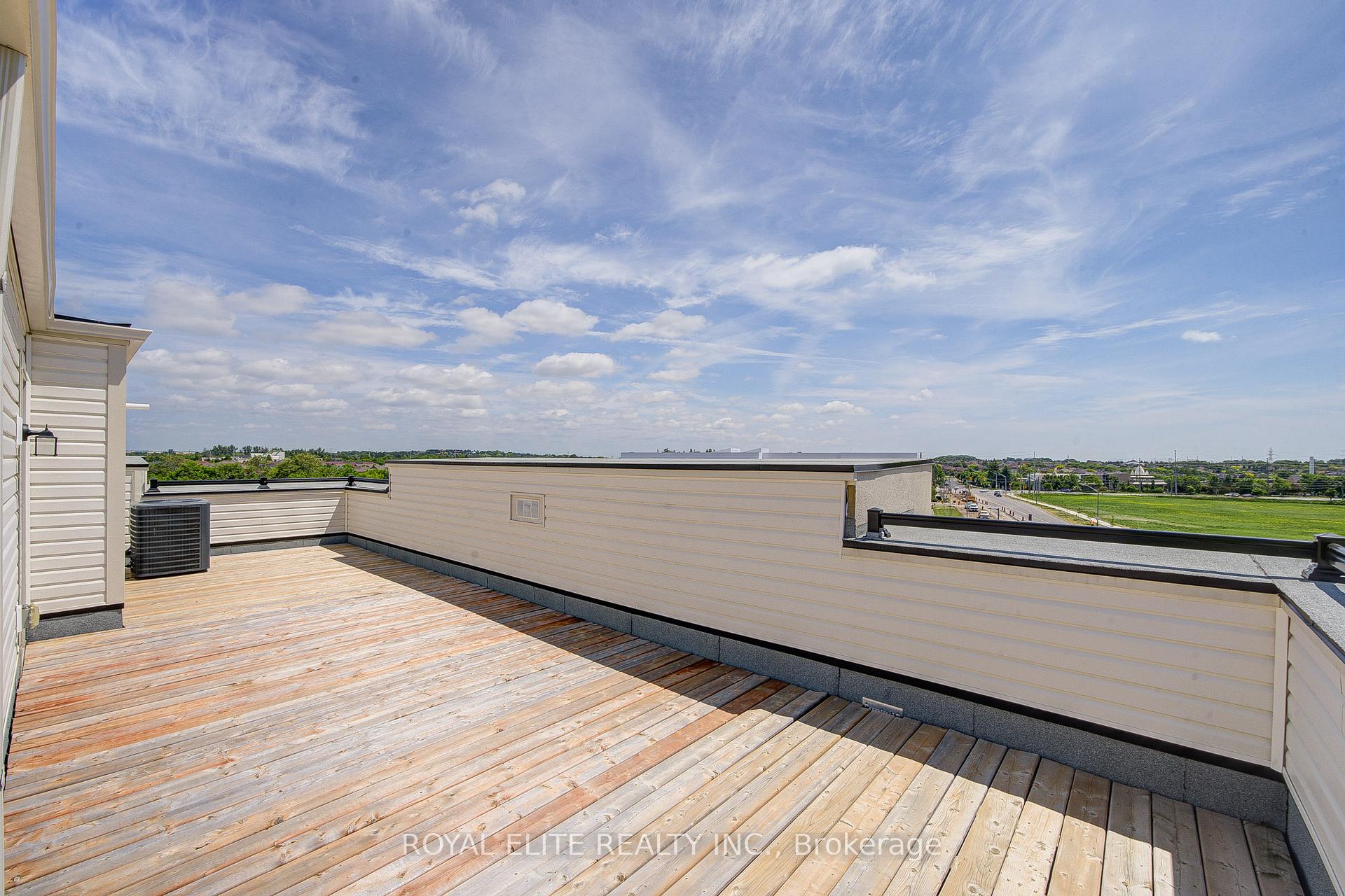 Photo 9 of 117 Markland Street, Markham, Cachet — HOMEH