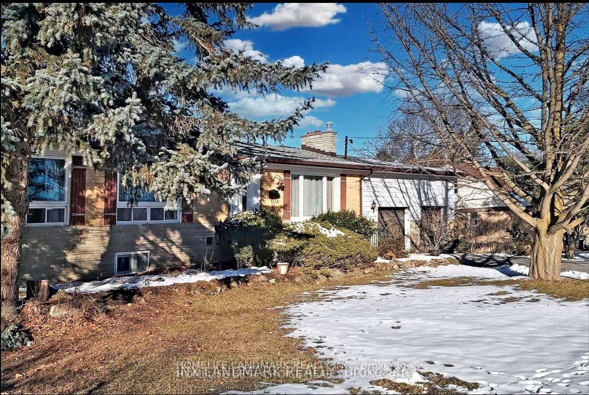 Front of 32 Kirk Drive