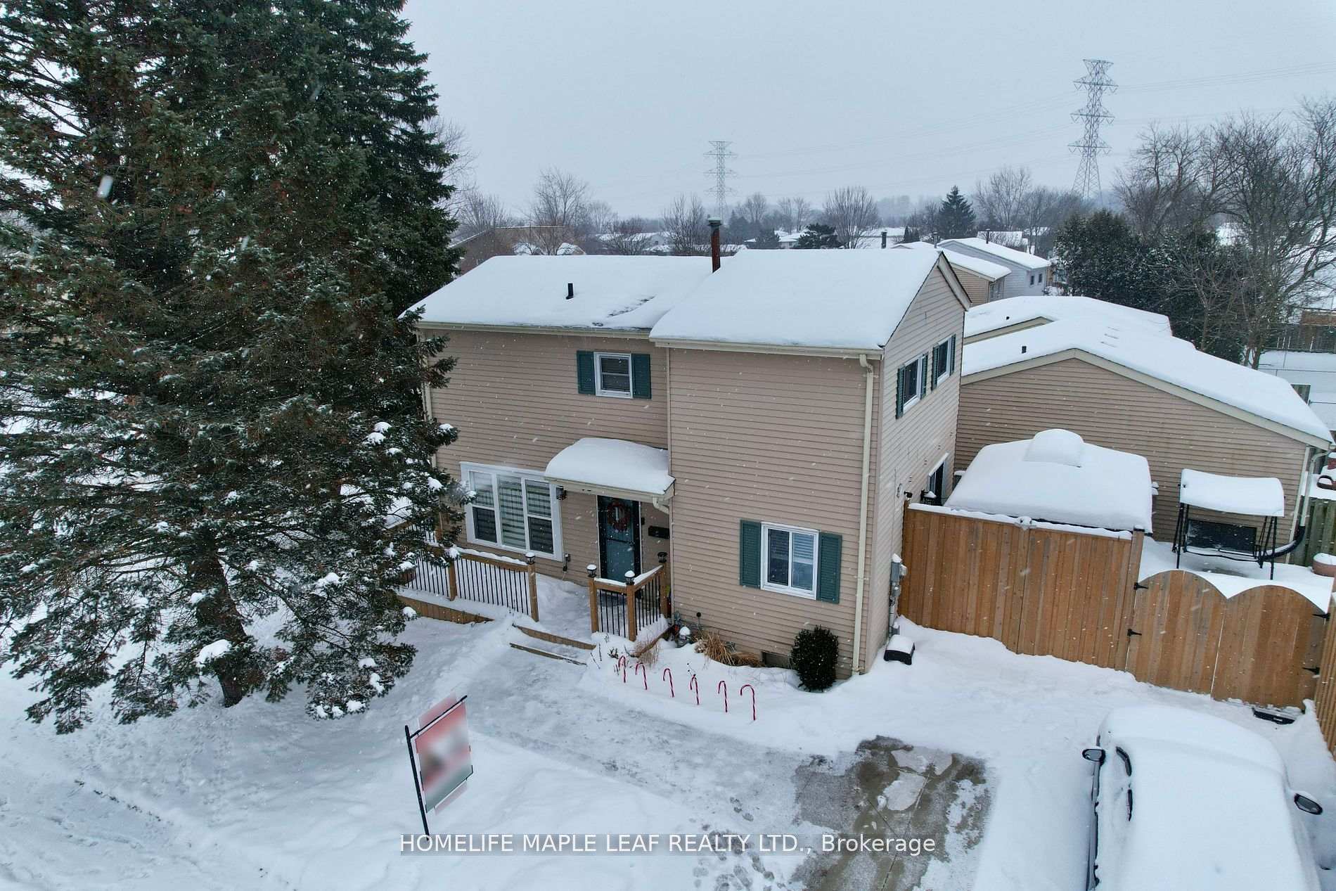 Photo 4 of 73 Timberlane Crescent, Kitchener — HOMEH
