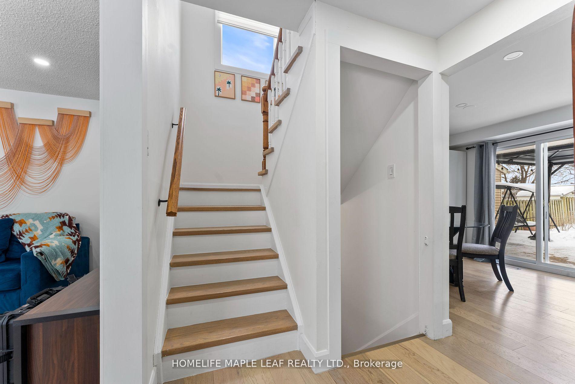 Photo 9 of 73 Timberlane Crescent, Kitchener — HOMEH