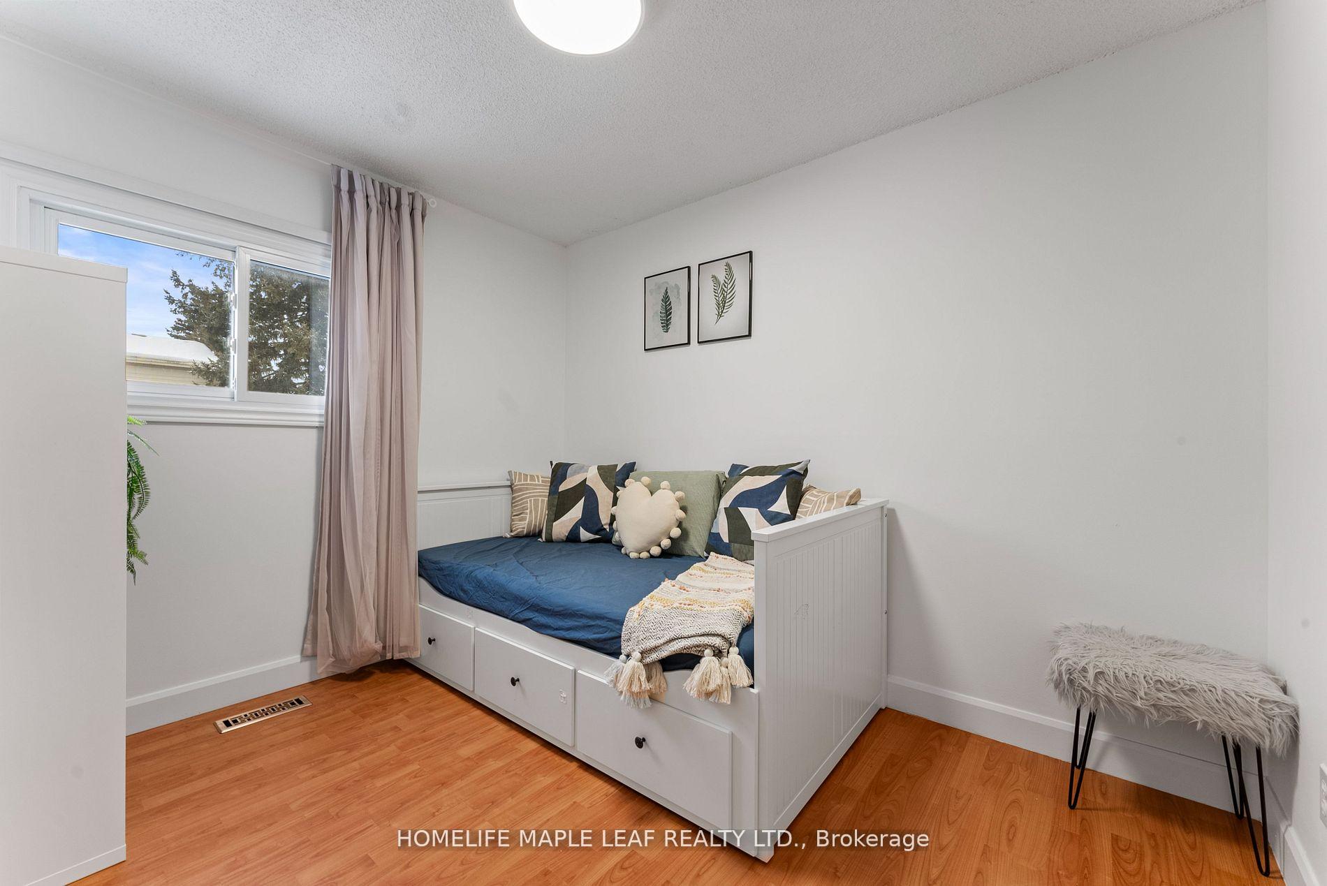 Photo 15 of 73 Timberlane Crescent, Kitchener — HOMEH