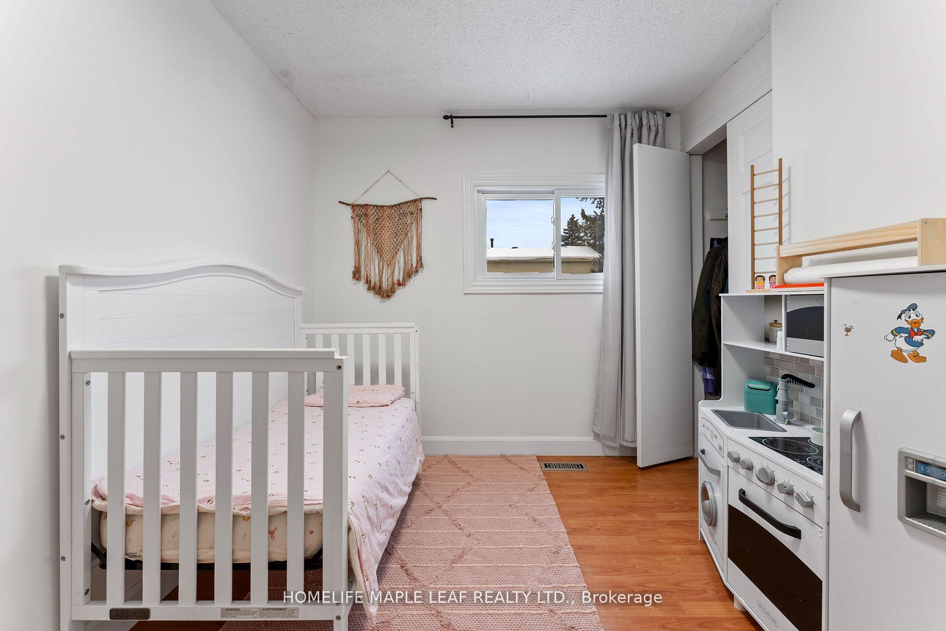 Photo 19 of 73 Timberlane Crescent, Kitchener — HOMEH