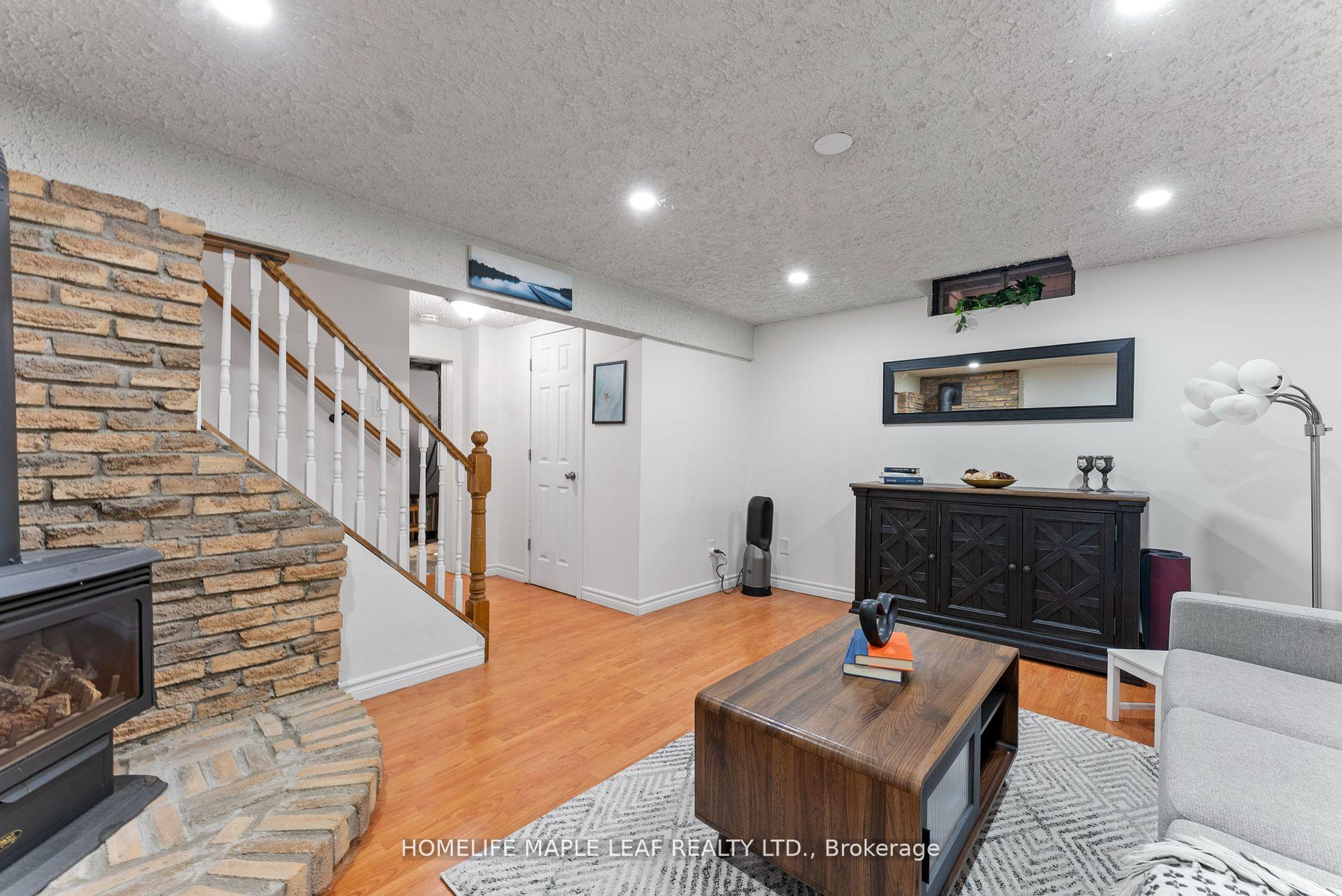 Photo 28 of 73 Timberlane Crescent, Kitchener — HOMEH
