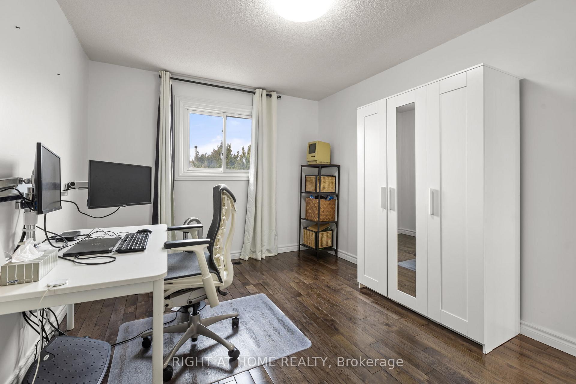 Photo 30 of 4 Deena Place, Markham, Middlefield — HOMEH