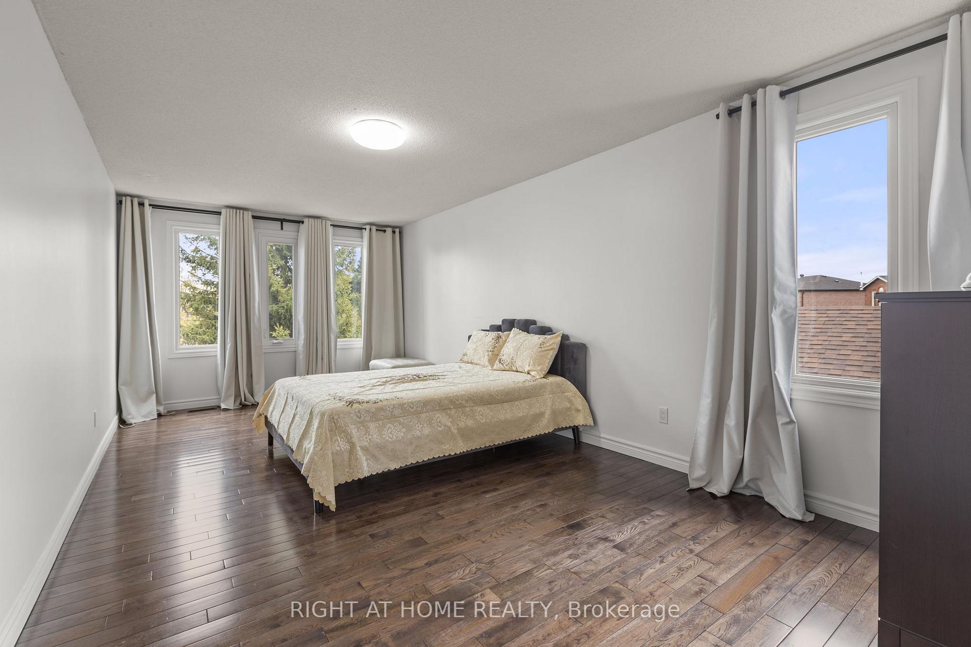 Photo 33 of 4 Deena Place, Markham, Middlefield — HOMEH