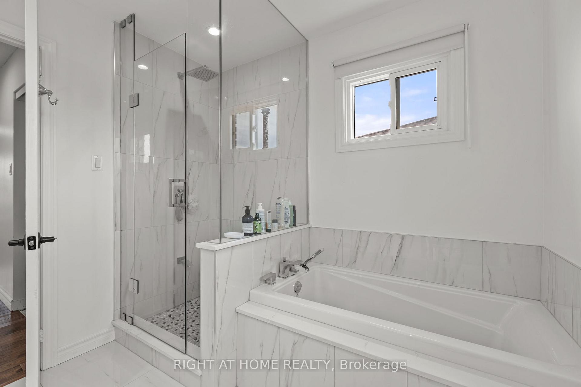 Photo 38 of 4 Deena Place, Markham, Middlefield — HOMEH
