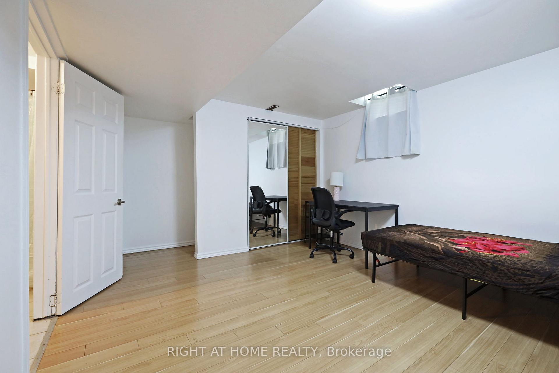 Photo 45 of 4 Deena Place, Markham, Middlefield — HOMEH